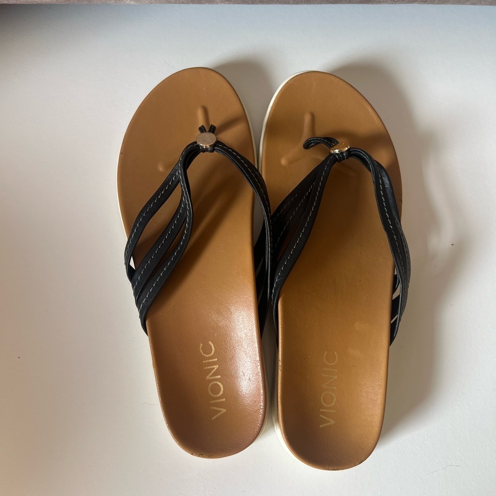 Vionic Women's Black Strap Sandals with Tan Footbed